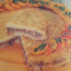 A picture of Mashed potato souffle pie.