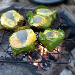 A picture of Ook Kai / kai Paam / Baked Eggs in Banana Leaves.