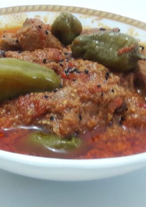 A picture of Achar Gosht.