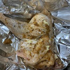 A picture of Half marrinated grilled chicken.
