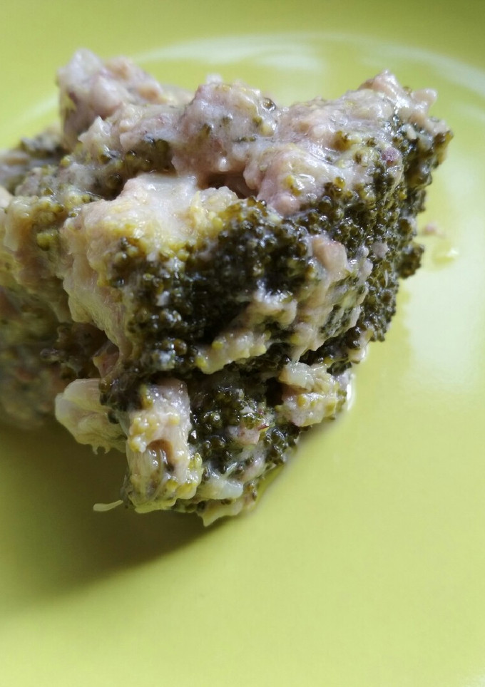Una foto de Brócoli con crema de avellanas