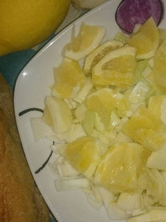 Una foto de Ensalada fresca de limón 🍋