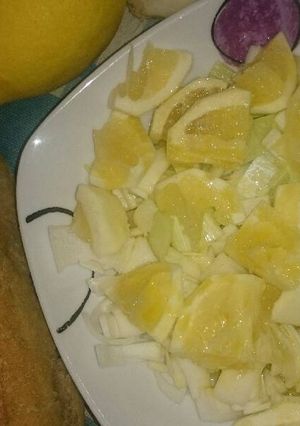Una foto de Ensalada fresca de limón 🍋
