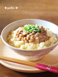 A picture of Raw Egg on Rice with Natto.