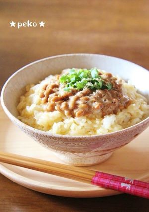A picture of Raw Egg on Rice with Natto.