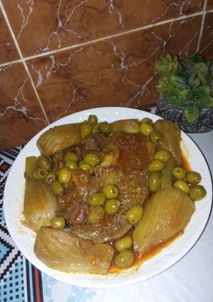 صورة لوصفة مرقة بالبسباس والزيتون باللحم البقري🥩