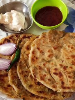 পাঞ্জাবী আলু পরোটা (Punjabi Aloo Paratha Recipe In Bengali) রেসিপির প্রধান ছবি