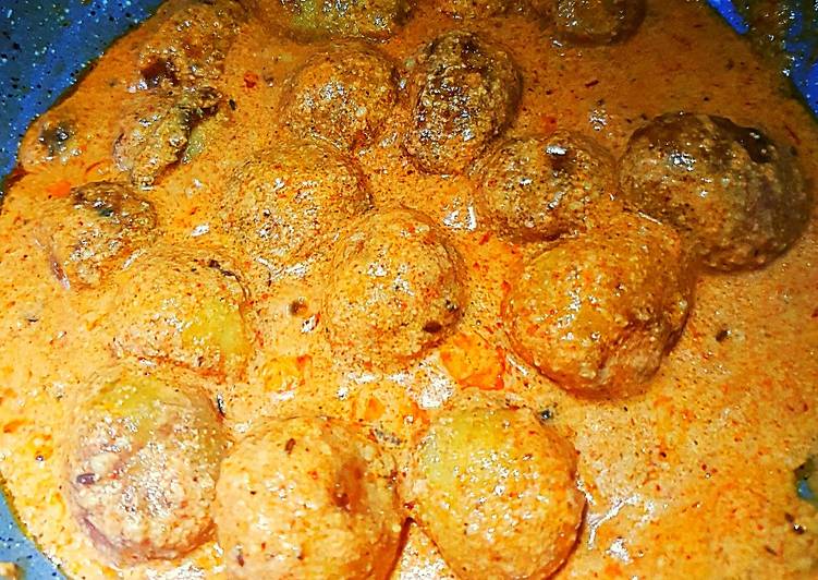 Kashmiri dum aloo