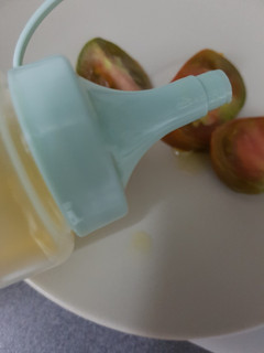 Una foto de 🪔Aceite de Oliva 🫒 aromatizado con ajo 🧄