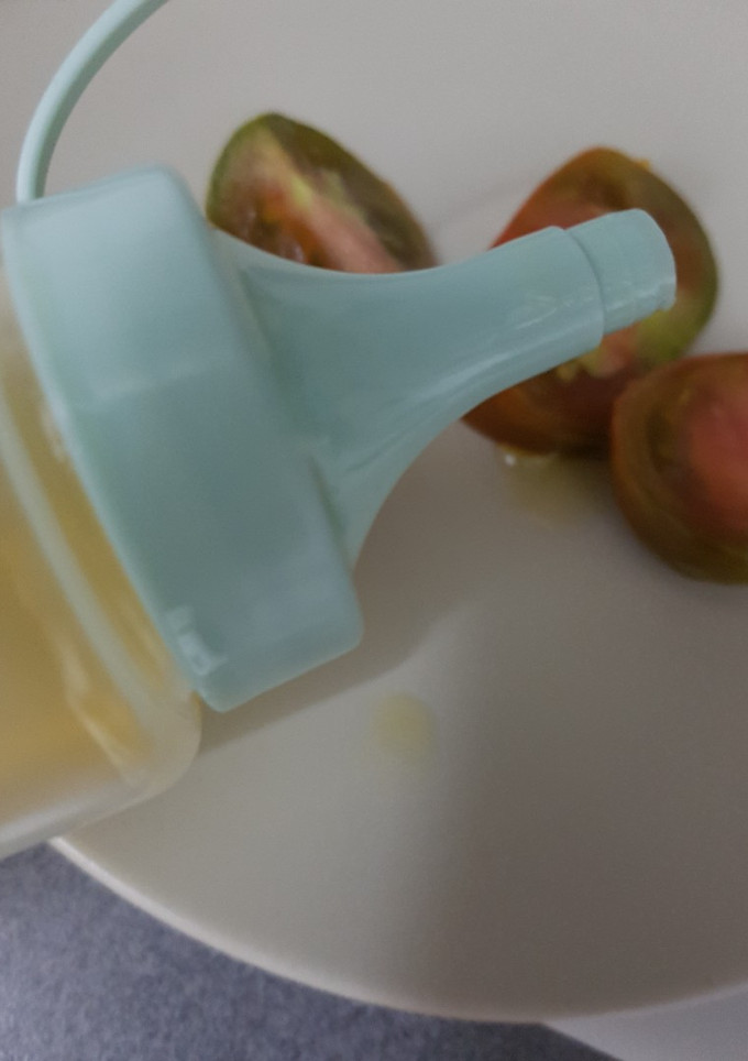 Una foto de 🪔Aceite de Oliva 🫒 aromatizado con ajo 🧄