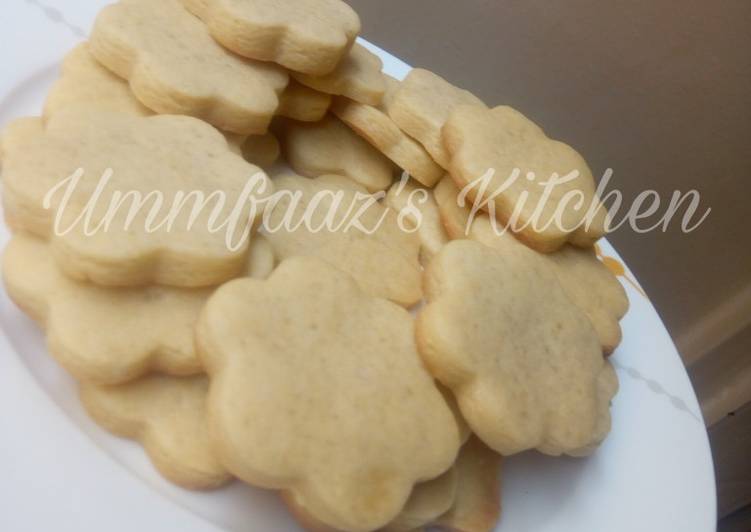 Ribbon shaped cookies