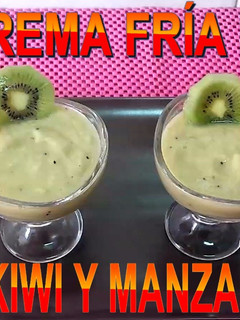 Una foto de Crema fría de kiwi y manzana