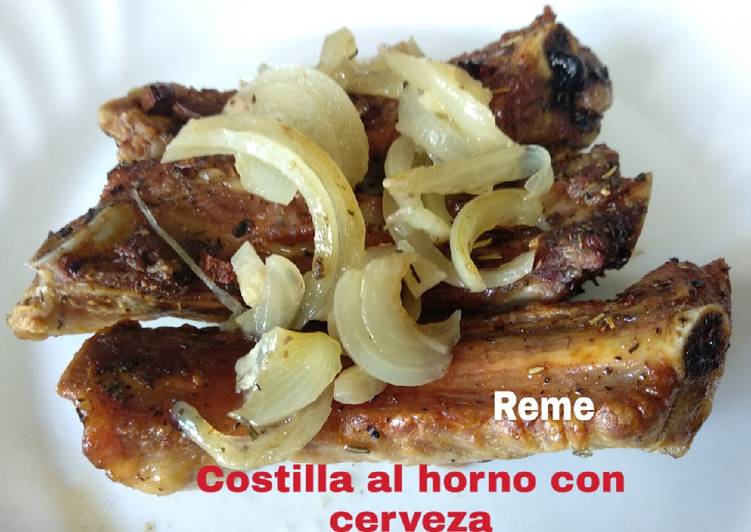 Costilla al horno con cerveza