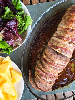 Foto de Rolo de Carne com Tâmaras e Bacon