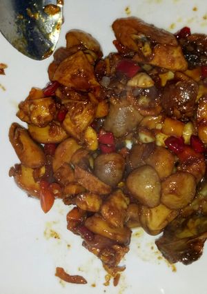 Foto resep Jamur, Ayam bumbu kecap asem manis pedas