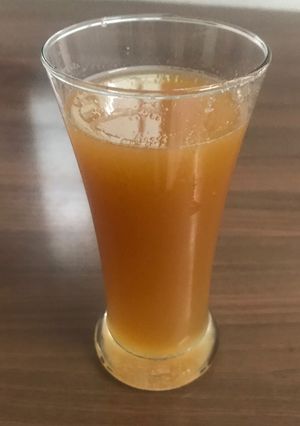 A picture of Apple juice.