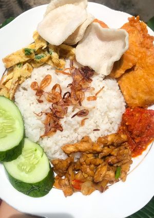 Foto resep Nasi uduk lengkap