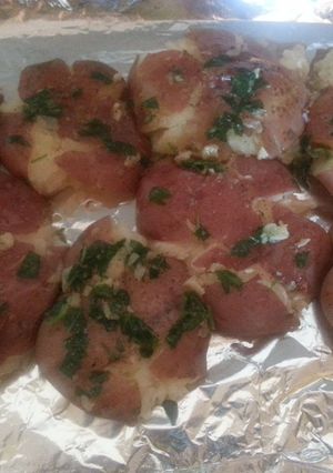 A picture of Herbed smashed potatoes.