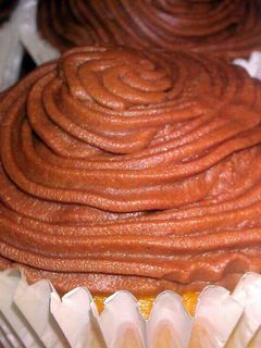 A picture of Chocolate frosting.