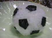 A picture of nori rice balls