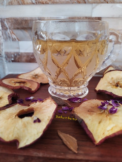 عکسی از دستور دمنوش جان سیب و دارچین،🍎
