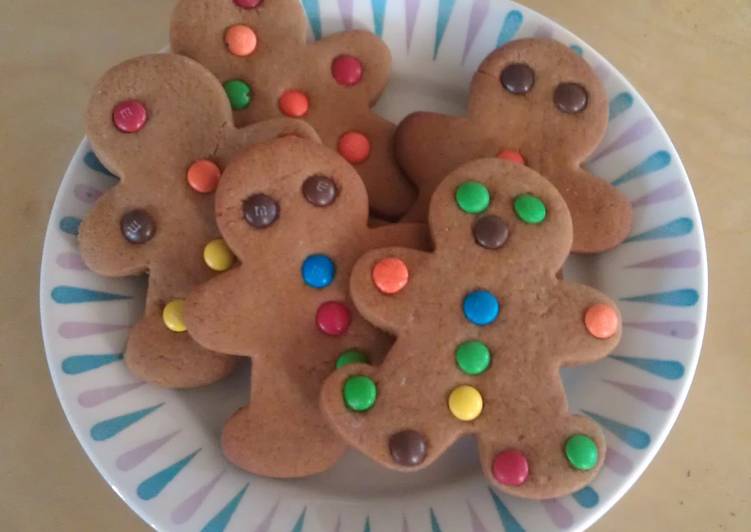 Ridiculously Easy Gingerbread Boys