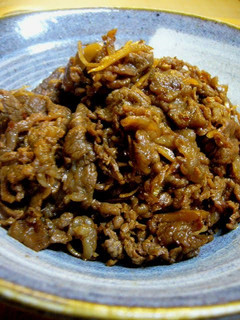 A picture of Beef Tsukudani (Sweet and Salty Simmered Beef).