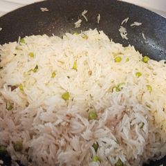 A picture of Matar Pulao.