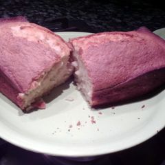 A picture of Yellow cake.