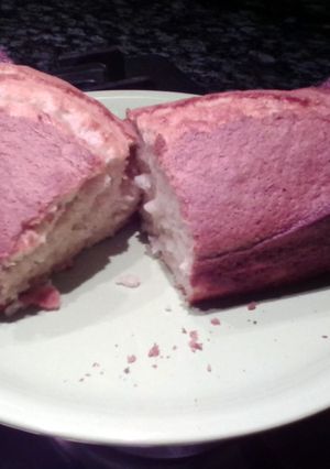 A picture of Yellow cake.