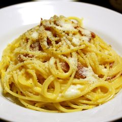 Simple! Delicious! Authentic Pasta Carbonara A picture of Simple! Delicious! Authentic Pasta Carbonara.