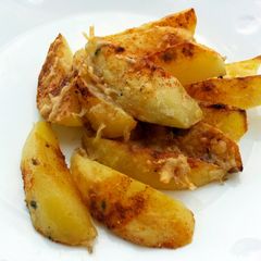 A picture of Baked Cheesy Spicy Potato.