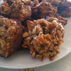 A picture of Oatmeal macaroons.