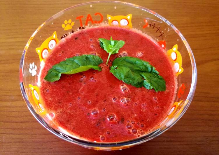 Gazpacho de sandía y remolacha
