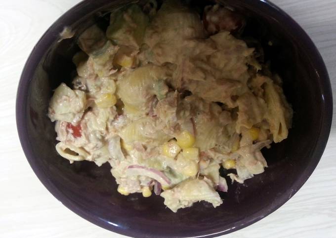 Steps to Prepare Speedy Tuna, Avocado and Pasta Salad