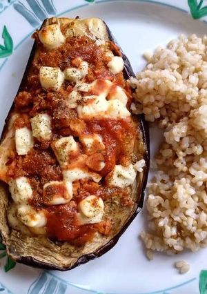 Una foto de Vegetariana - Berenjenas rellenas con arroz yamaní
