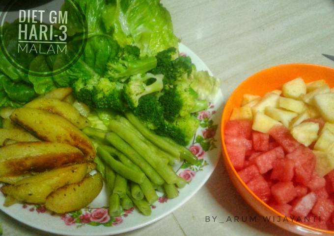 Sayuran rebus with potato wedges dgn sos barbeque plus buah (Diet GM-3) Malam