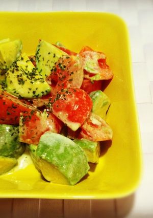 A picture of Avocado and Tomato Salad with Sweet Chili Mayonnaise Dressing.