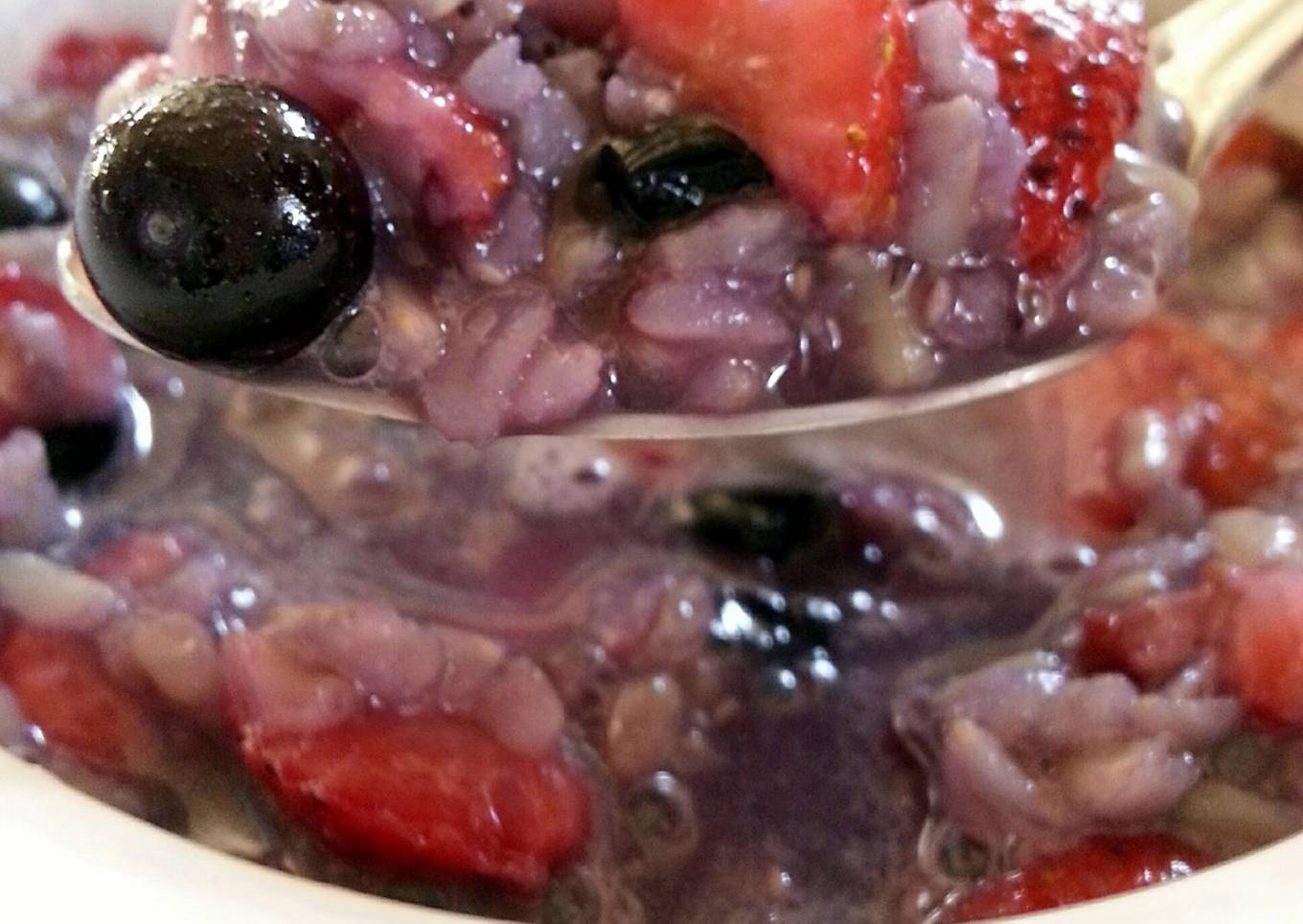 skye's berry-licious rice