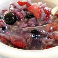 A picture of skye's berry-licious rice.