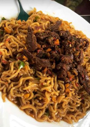 A picture of Indomie with beef sauce.