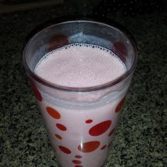Mandarin berry smoothie A picture of Mandarin berry smoothie.