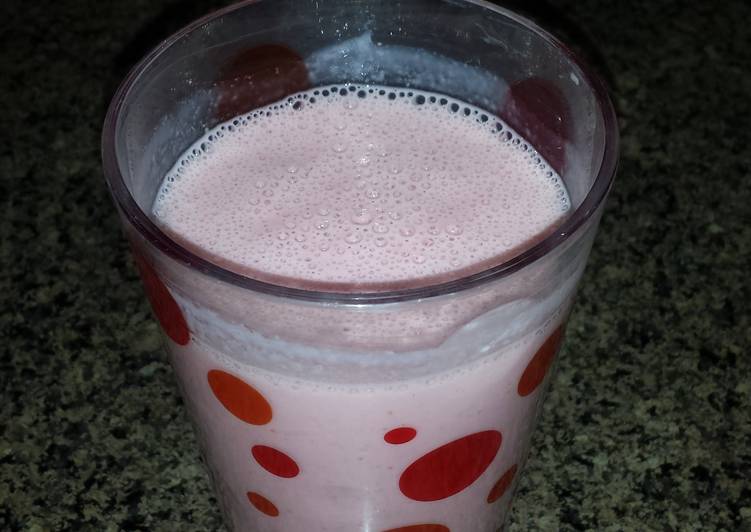 Recipe of Favorite Mandarin berry smoothie