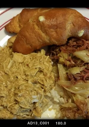 A picture of Crockpot Honey Mustard chicken.