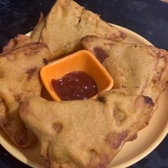 A picture of Bread Pakoda.