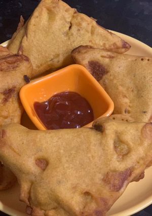 A picture of Bread Pakoda.