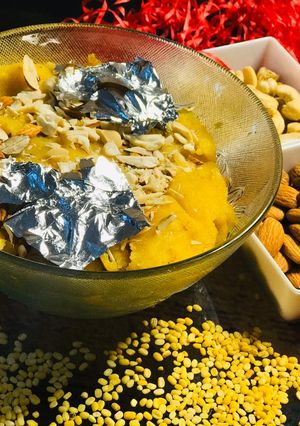 A picture of Moong daal halwa.