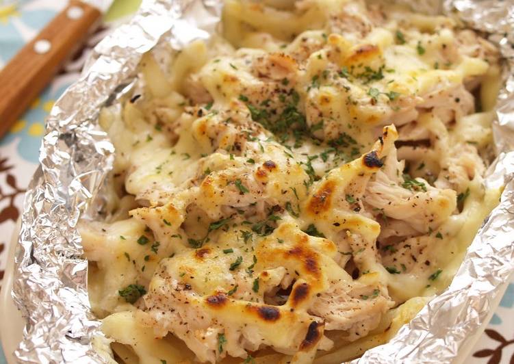Foil-baked Healthy Chicken Tenders and Onion