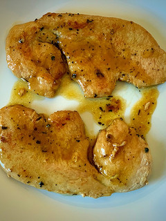 Una foto de Pechuga de pavo al limón