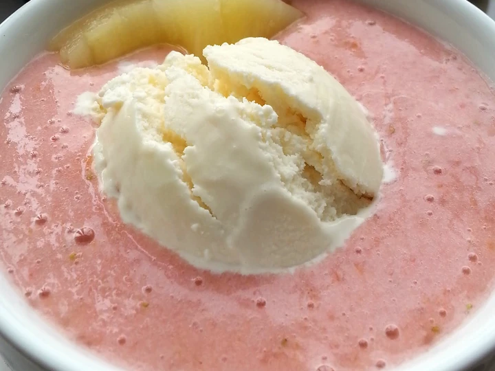 Easy Way Make Easy Strawberry and Banana Smoothie the  Makes Drooling So Delicious